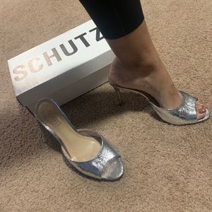 Schulz shoe, brand new never worn only at home